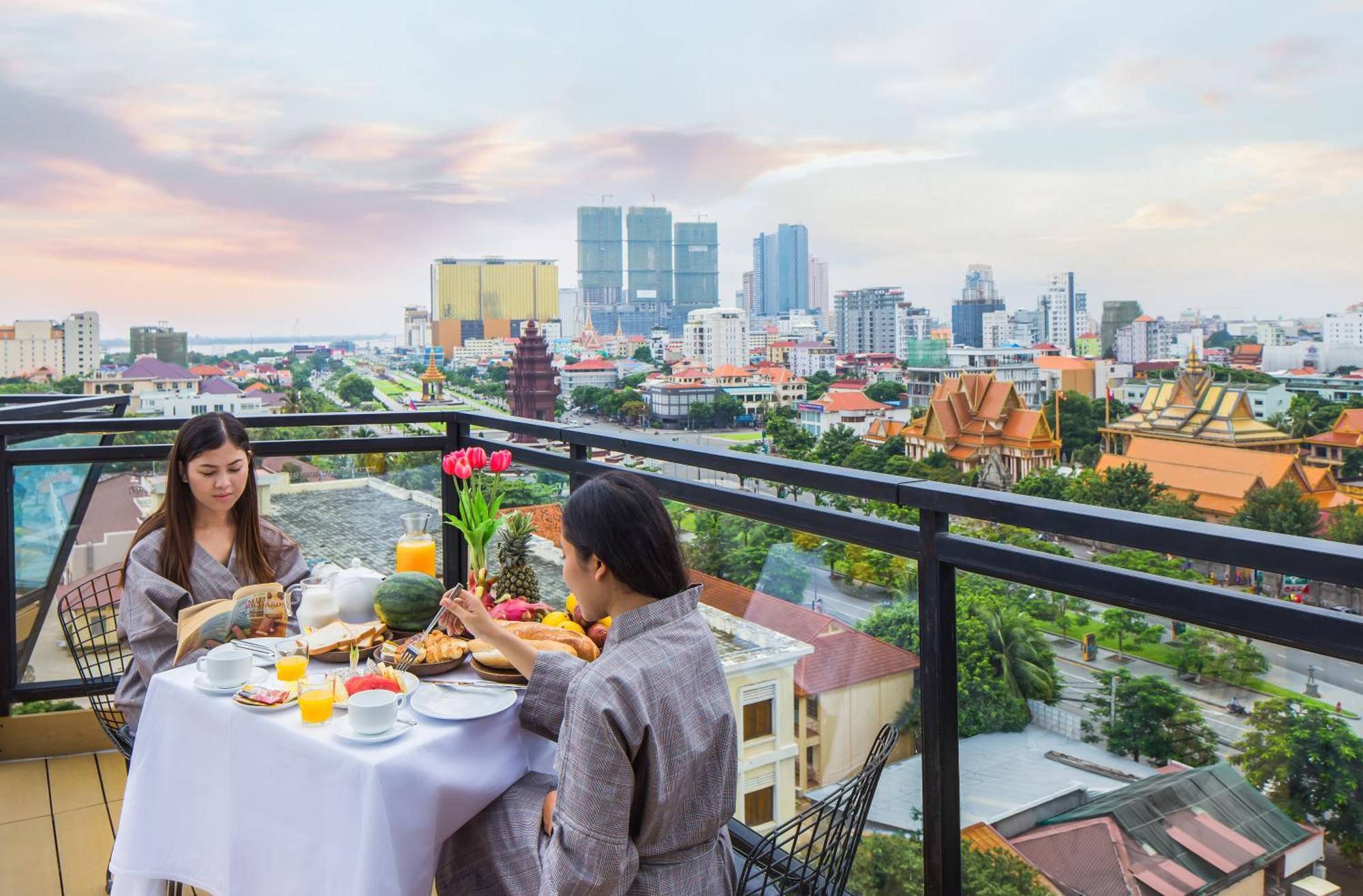Phnom Penh 51 Hotel & Residences 외부 사진